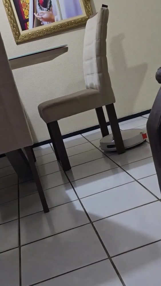 foto de Aspirador Robô S40 70w Hepa controle por app Xiaomi cor branco