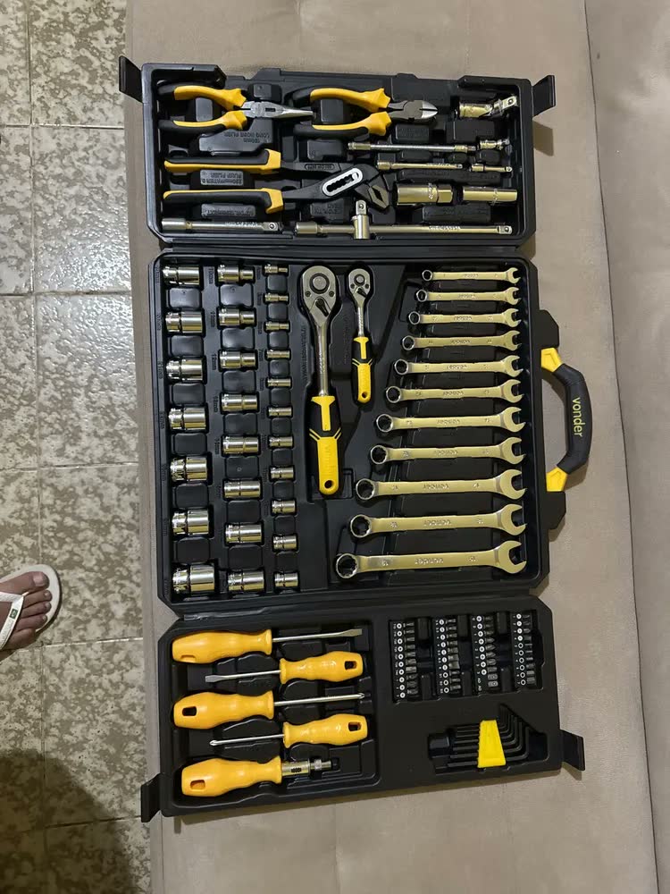 foto de Kit De Ferramentas Combinadas Vonder 3599110105 Do 110 Peças - Preto