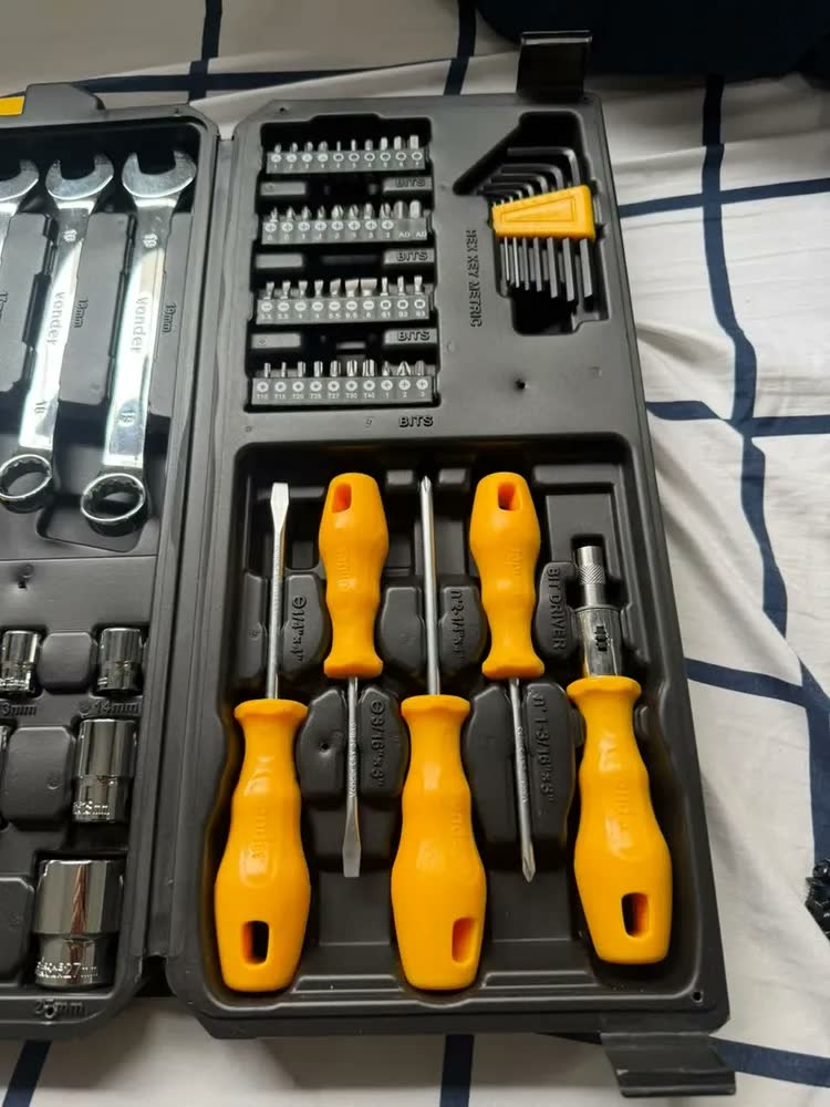 foto de Kit De Ferramentas Combinadas Vonder 3599110105 Do 110 Peças - Preto