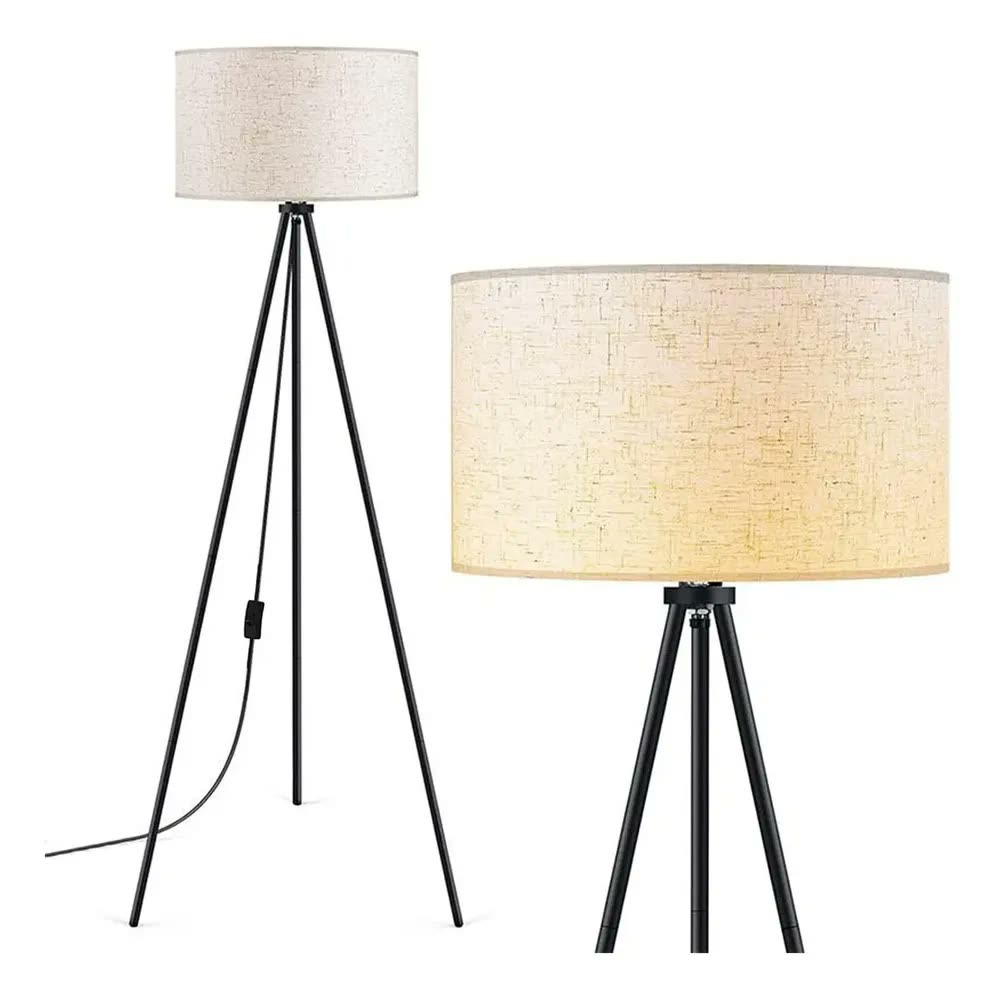 Luminária Tripé Jayden de Chão com Cúpula Off-White e Base de Metal Preto, 148 cm