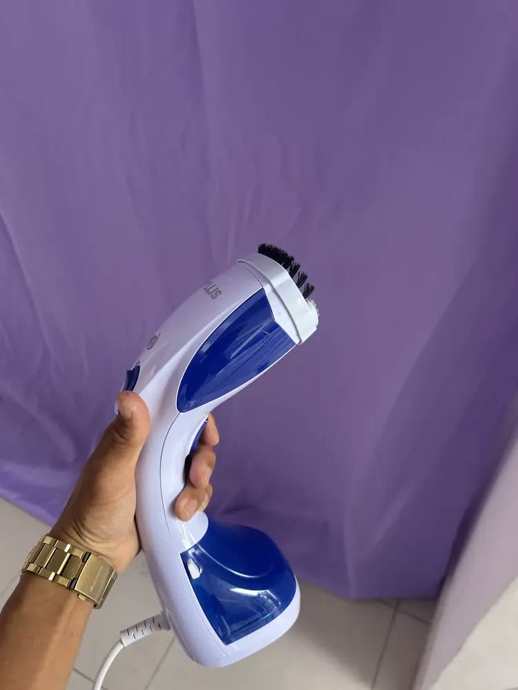 foto de Vaporizador De Roupas Portátil Passadeira A Vapor Vertical Higienizador Limpeza Ferro Passar Tira Pelos Cuphead
