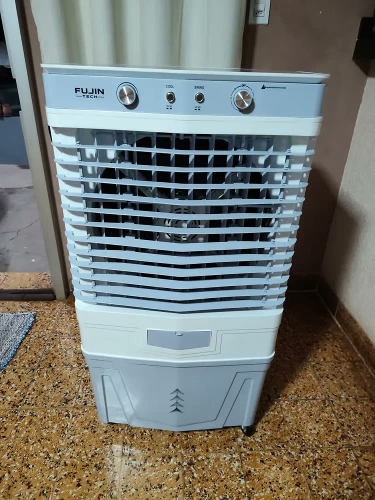 foto de Climatizador De Ar 80 Litros Silencioso Econômico Frio V Branco