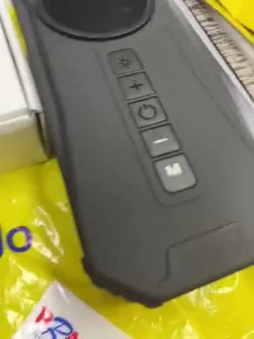 foto de Compressor De Ar Portátil Com Partida Auxiliar Powerbank Compressor De Ar Digital Lanterna De Emergência Qualidade Profissional