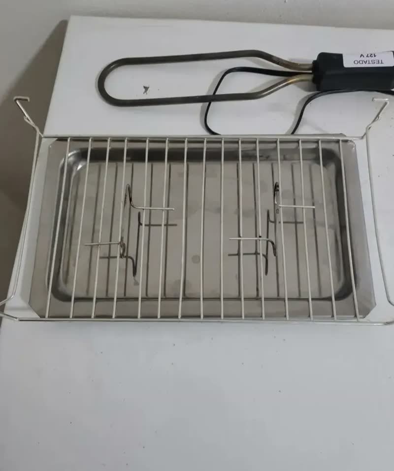 foto de Churrasqueira Elétrica Grill Portátil Bandeja Inox 110v