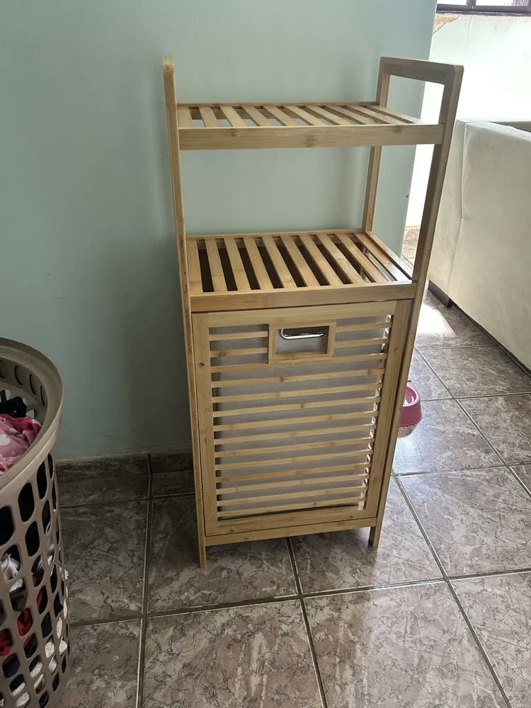 foto de Cesto de Roupa Inclinável Retangular com 2 Prateleiras em Bambu Liso