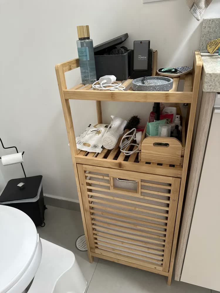 foto de Cesto de Roupa Inclinável Retangular com 2 Prateleiras em Bambu Liso