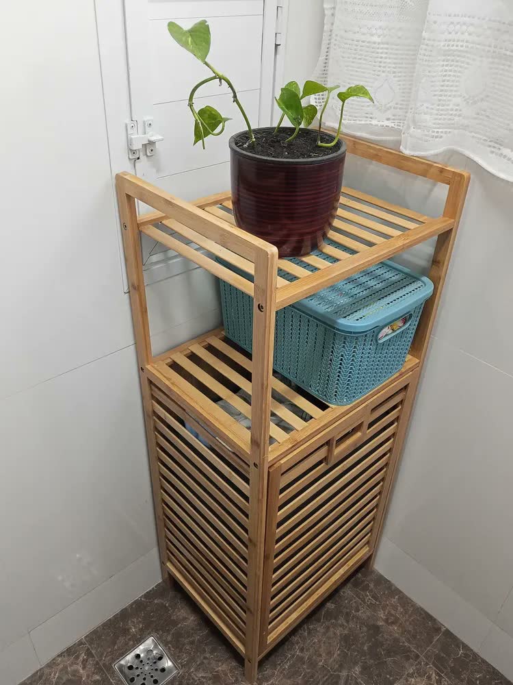 foto de Cesto de Roupa Inclinável Retangular com 2 Prateleiras em Bambu Liso