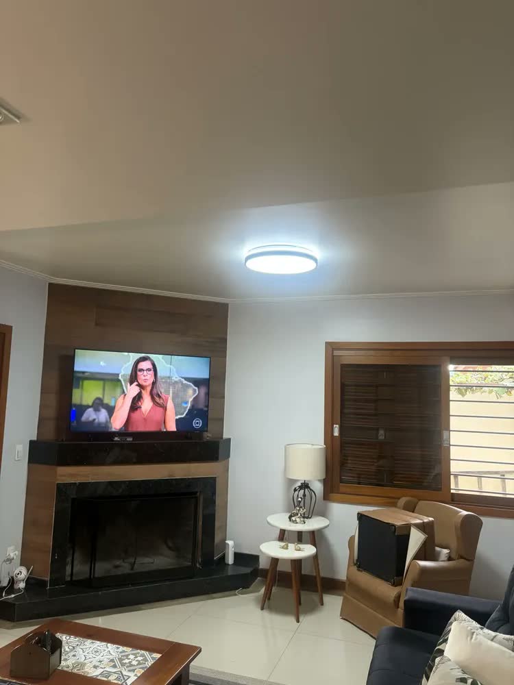foto de Luminária Plafon LED Modelo Montana 50cm | Branca | 50W 3 Tons de Luz Neutra Quente Fria Memória de Cor Bivolt Sobrepor para Sala Quarto Cozinha Escritório