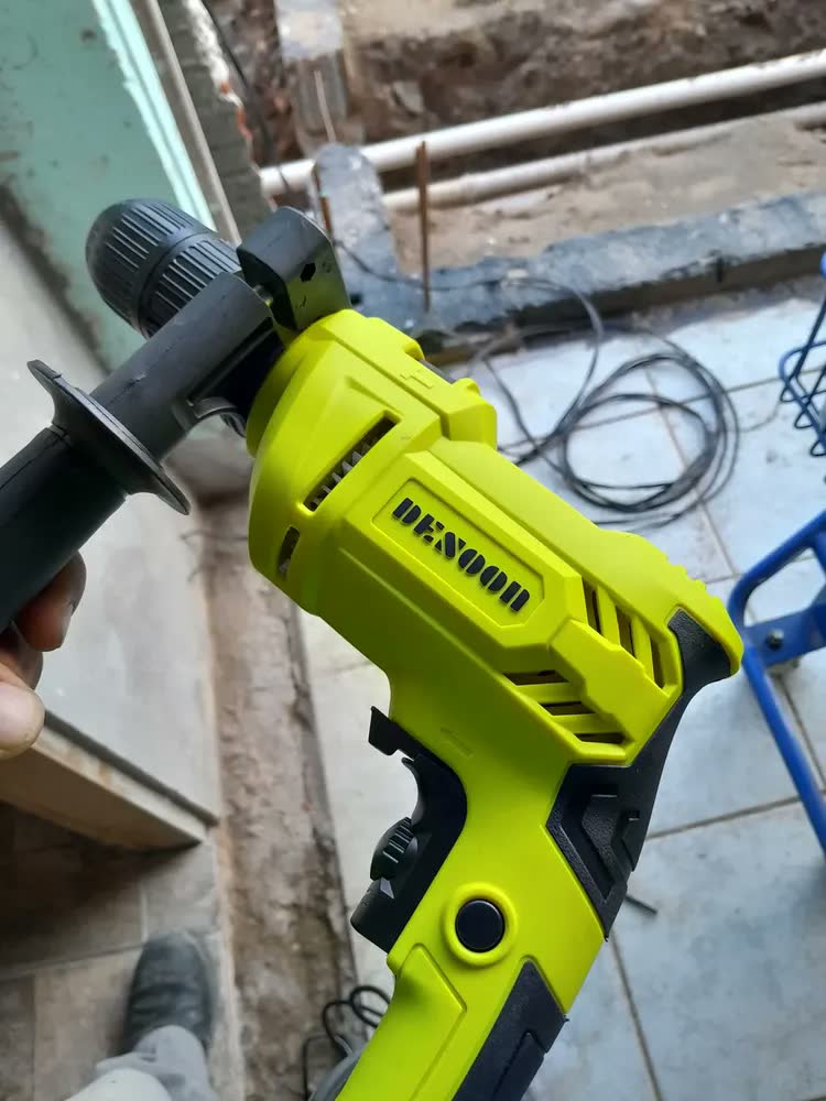 foto de Furadeira De Impacto Profissional 750w Elétrica 13mm Motor De Cobre Com Pega Giratória De 360° E Medidor De Profundidade Desoon