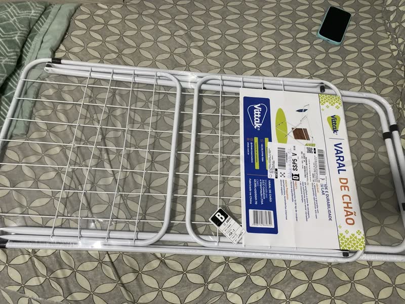 foto de Vittak Varal de Chão Slim Dobrável com Abas Retráteis em Aço Reforçado Portátil para Roupas e Lavanderia