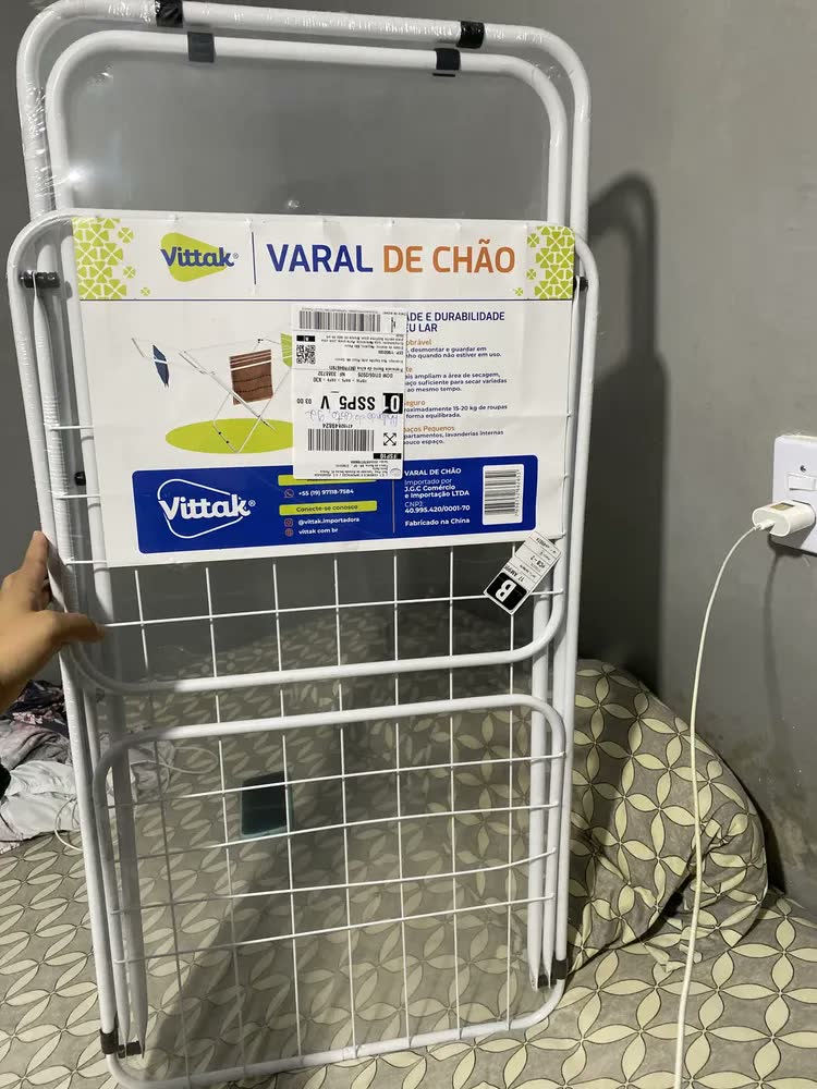 foto de Vittak Varal de Chão Slim Dobrável com Abas Retráteis em Aço Reforçado Portátil para Roupas e Lavanderia