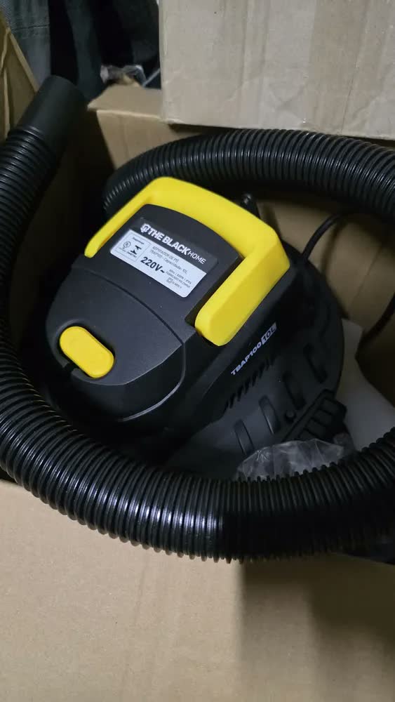 foto de Aspirador De Pó E Água Com Bico Extratora E Bocal Sopro Compacto 10 Litros Amarelo/preto Tbap100 The Black Tools
