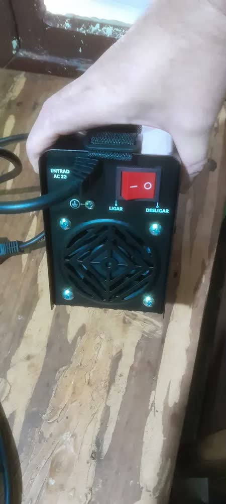 foto de Maquina Inversora Solda Galzer Toparc 2.5 Elétrica Portátil Mma Eletrodo 120A Cor Preto