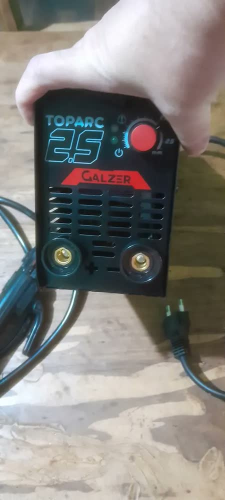 foto de Maquina Inversora Solda Galzer Toparc 2.5 Elétrica Portátil Mma Eletrodo 120A Cor Preto