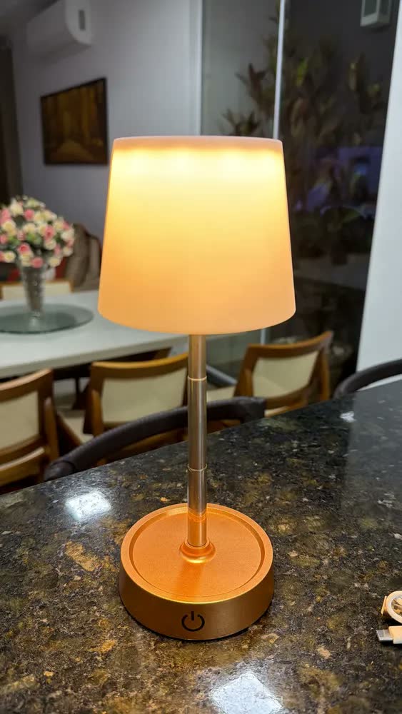 foto de Luminária de Mesa LED Recarregável com Toque, Abajur Ajustável para Cabeceira e Escritório