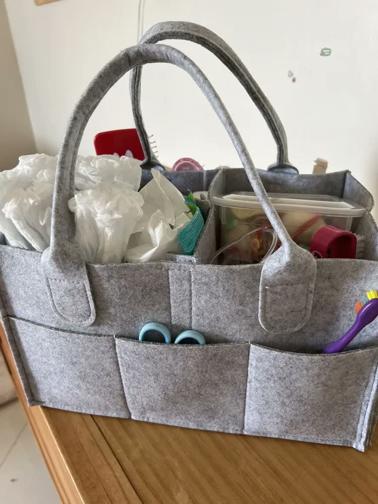 foto de Cesto Para Bebes Porta Roupa Fraldas Organizador De Feltro Cinza
