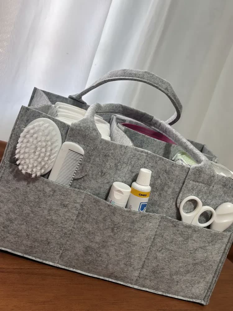 foto de Cesto Para Bebes Porta Roupa Fraldas Organizador De Feltro Cinza