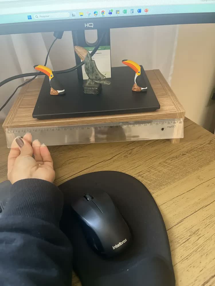 foto de Suporte Para Monitor Base Elevada 33cm Em MDF Mesa Home Office Preto