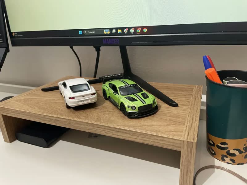 foto de Suporte Para Monitor Base Elevada 33cm Em MDF Mesa Home Office Preto