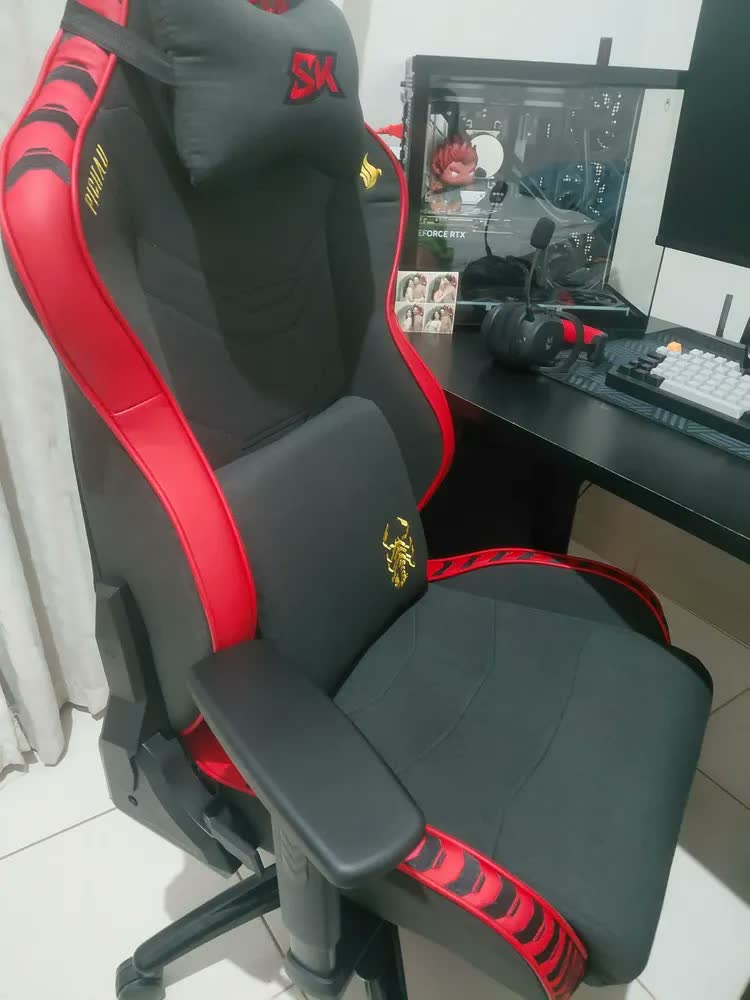 foto de Cadeira Gamer Pichau Omega S Skorpion, Preto E Vermelho