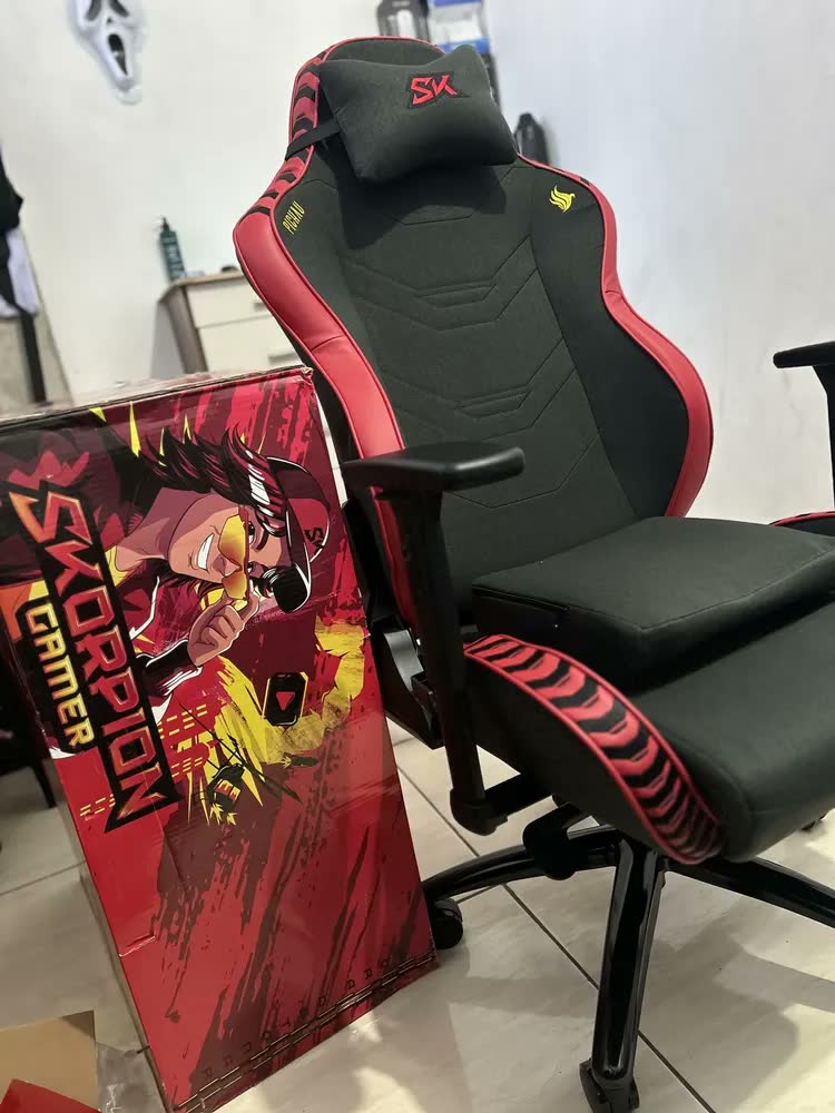 foto de Cadeira Gamer Pichau Omega S Skorpion, Preto E Vermelho