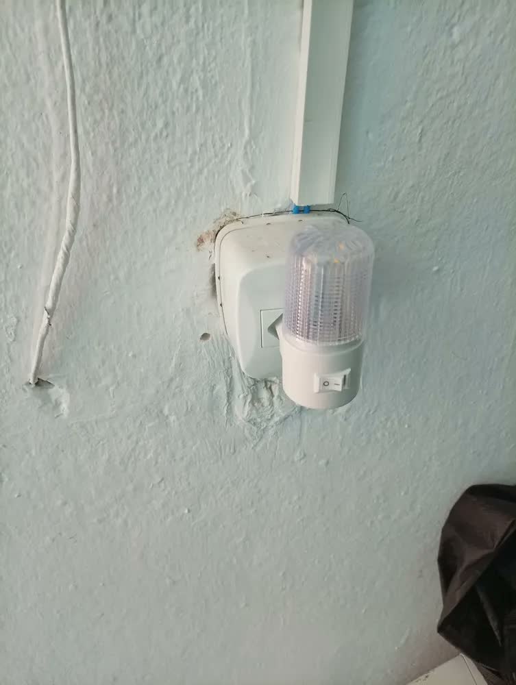 foto de Luz Noturna LED De Tomada Bivolt Luminária Mini Abajur Infantil Quarto Bebê Corredor Alínea