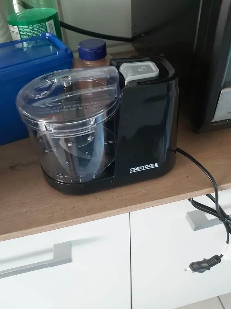 foto de Mini Processador Elétrico Alimentos Triturador Picador Plus+ Preto 127v 100w