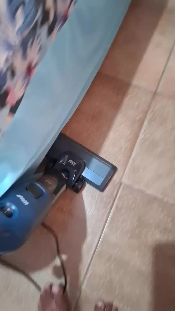 foto de Aspirador Vertical WAP POWER SPEED MAX AZ20 1600W de Potência Sistema 360° Com Tecnologia Cyclone 3 Em 1 127V