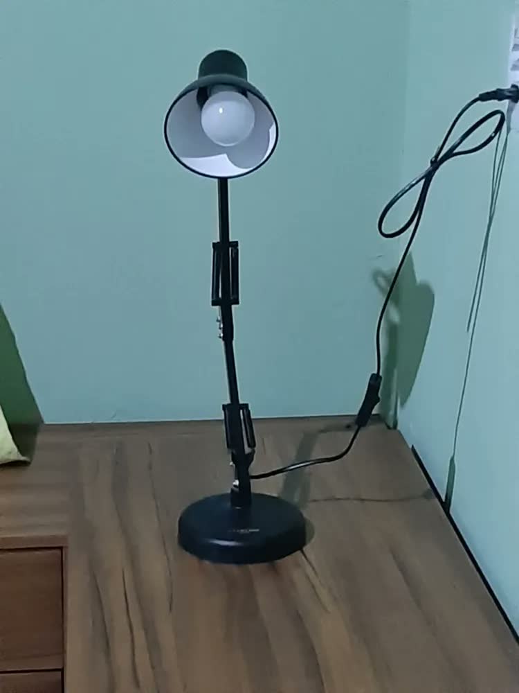 foto de Luminária De Mesa Abajur Articulável Metal Branco Luz De Leitura Estudo Com Base E Garra Cúpula E Estrutura Flexível Para Mesa Quarto Sala Escritório Manicure 110v/220v Bravvi