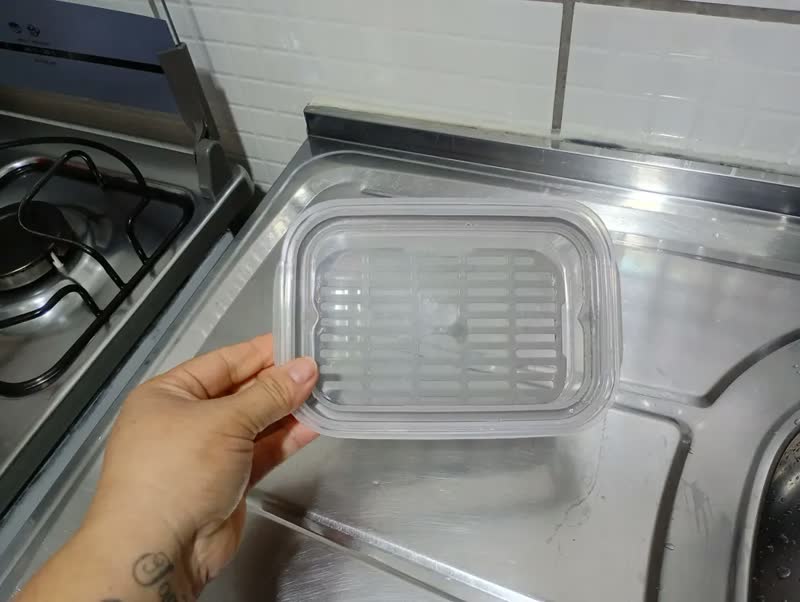 foto de Kit 3 Potes Porta Frios Queijo Presunto Hermético Empilhavel Cinza