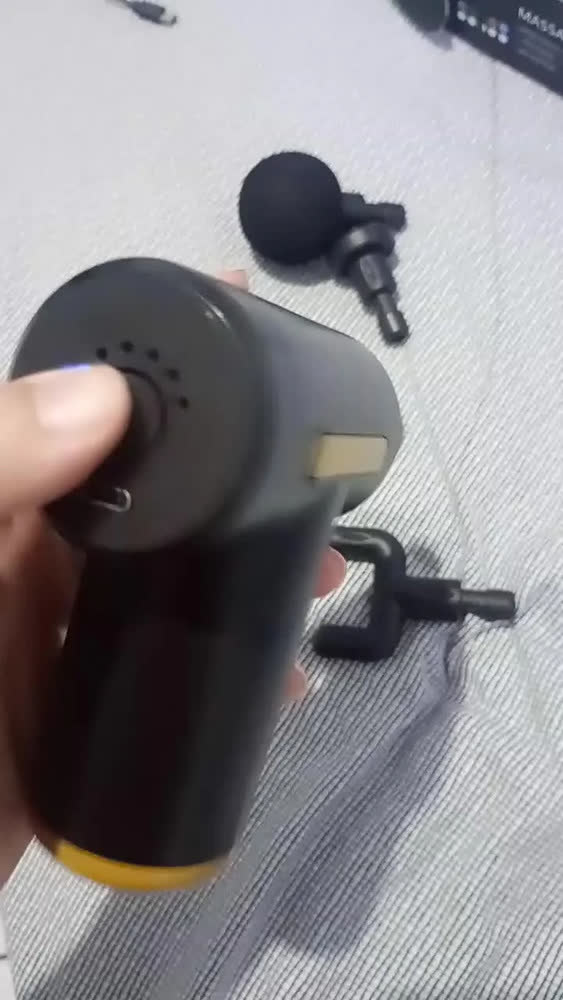 foto de Pistola Massageadora Muscular Profissional Space Eye para Aliviar Dores com 6 Níveis e 4 Ponteiras