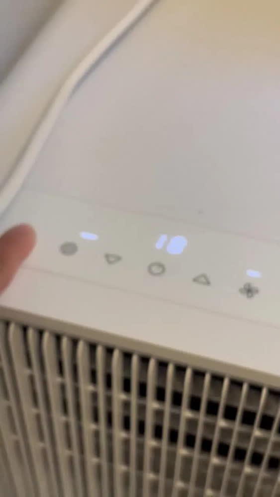 foto de Ar-Condicionado Portátil Philco 10000 BTUs Quente e Frio 4 em 1 com Controle Remoto e Timer PAC10QN