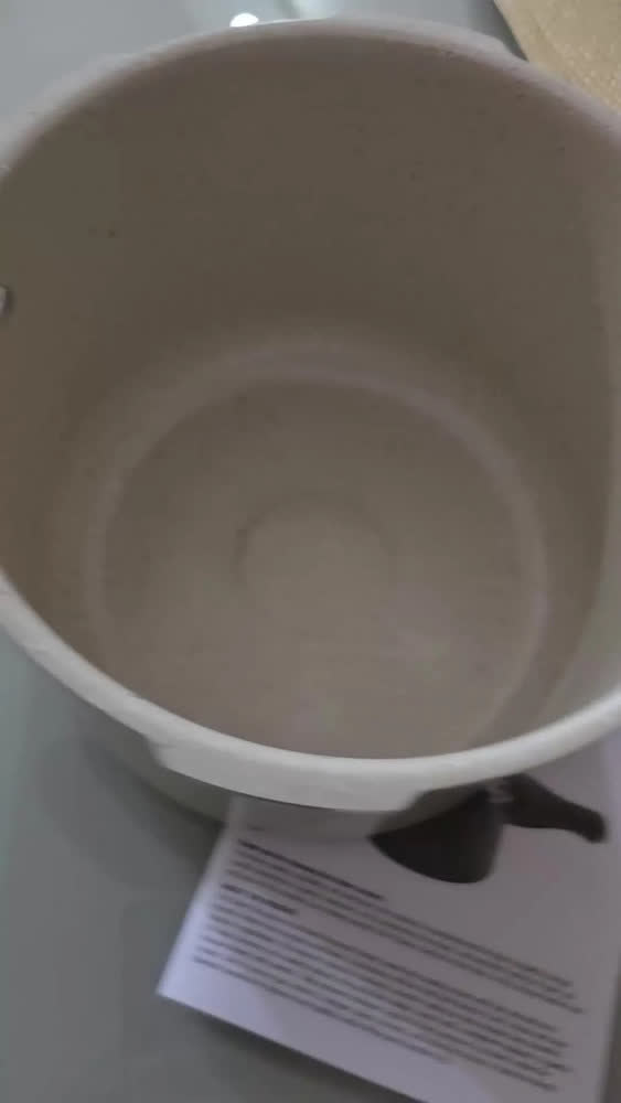 foto de Panela de Pressão Oster Bravada 4.5 Litros Antiaderente Cerâmica para Indução Cream