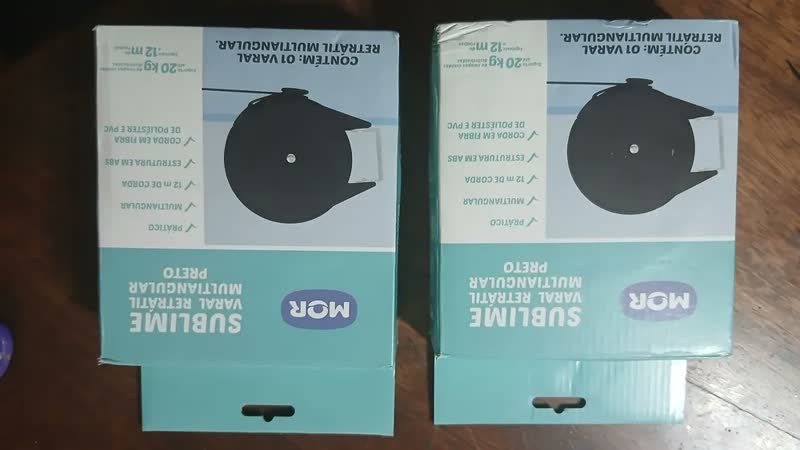 foto de Varal Retrátil Multiangular Mor Preto de Parede 12m com 20kg