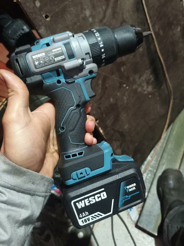 foto de Parafusadeira Furadeira Impacto 13mm Ws2417k Wesco Azul-celeste 50 Hz/60 Hz