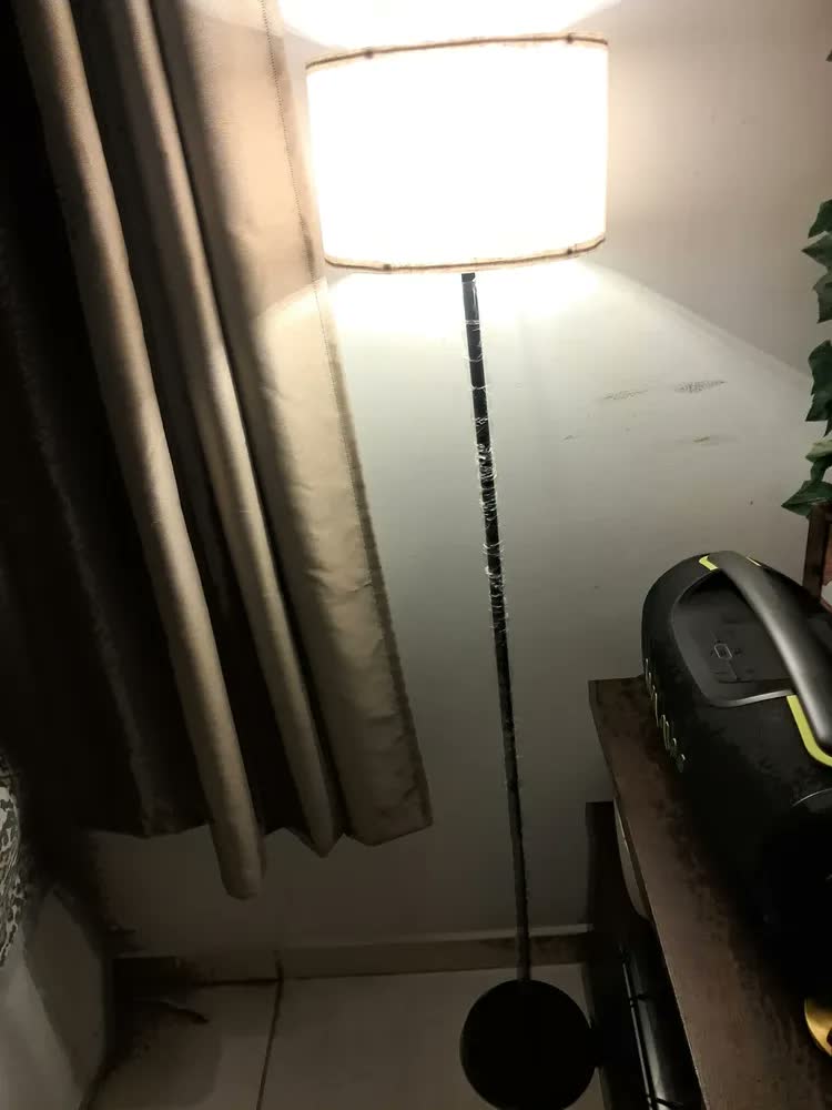 foto de Luminária de Chão Coluna LucZeng Nórdica Com Cúpula Branca Para Quarto e Sala