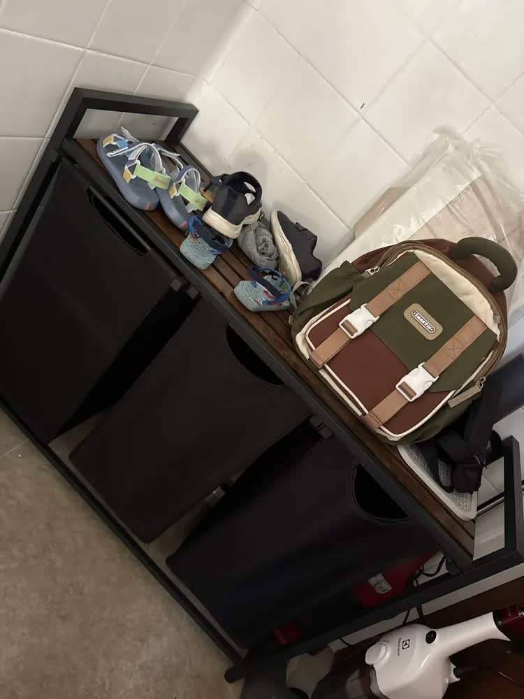 foto de Vasagle Cesto De Roupa Suja Triplo Com Sacos Removíveis Cor Preto Lisa