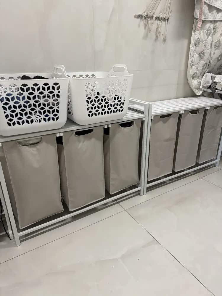 foto de Vasagle Cesto De Roupa Suja Triplo Com Sacos Removíveis Cor Preto Lisa