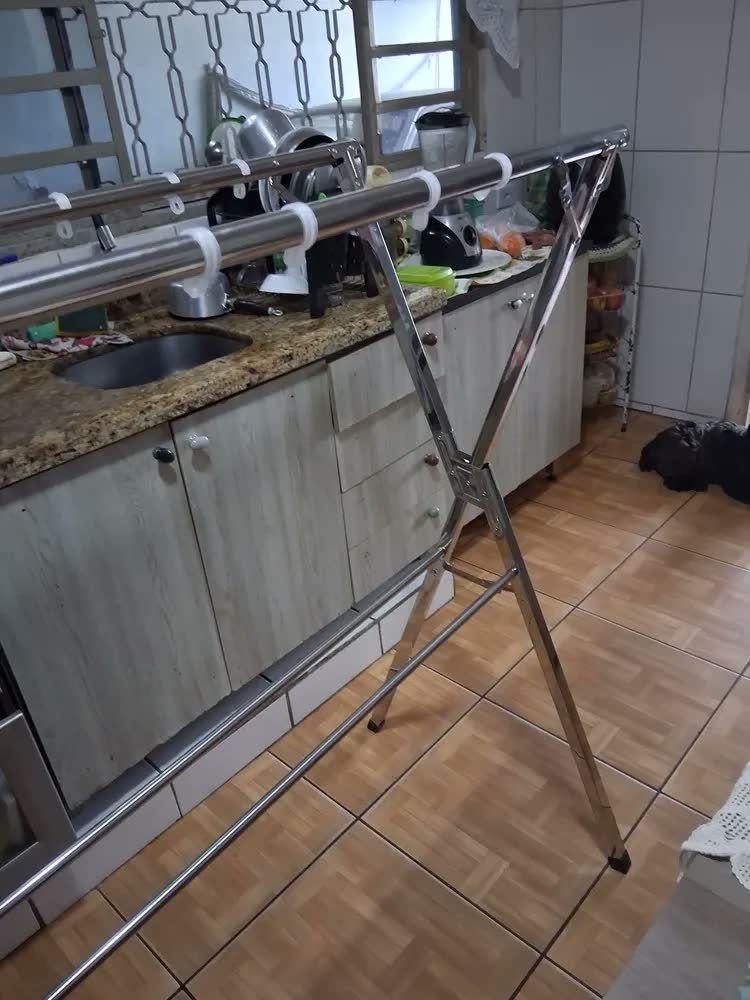 foto de Varal De Chão Dobrável Com 3 Braços Giratórios Azul