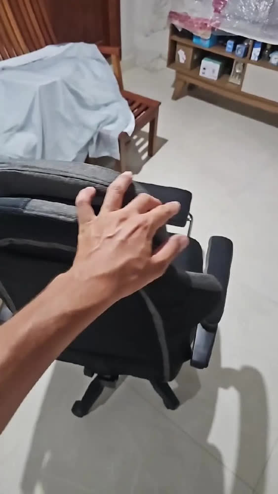 foto de Cadeira Gamer Rise Mode Z11 Preto E Cinza Ajustável 100kg Preto E Cinza Tecido