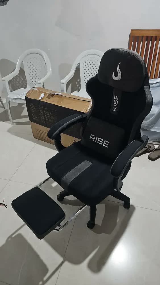 foto de Cadeira Gamer Rise Mode Z11 Preto E Cinza Ajustável 100kg Preto E Cinza Tecido