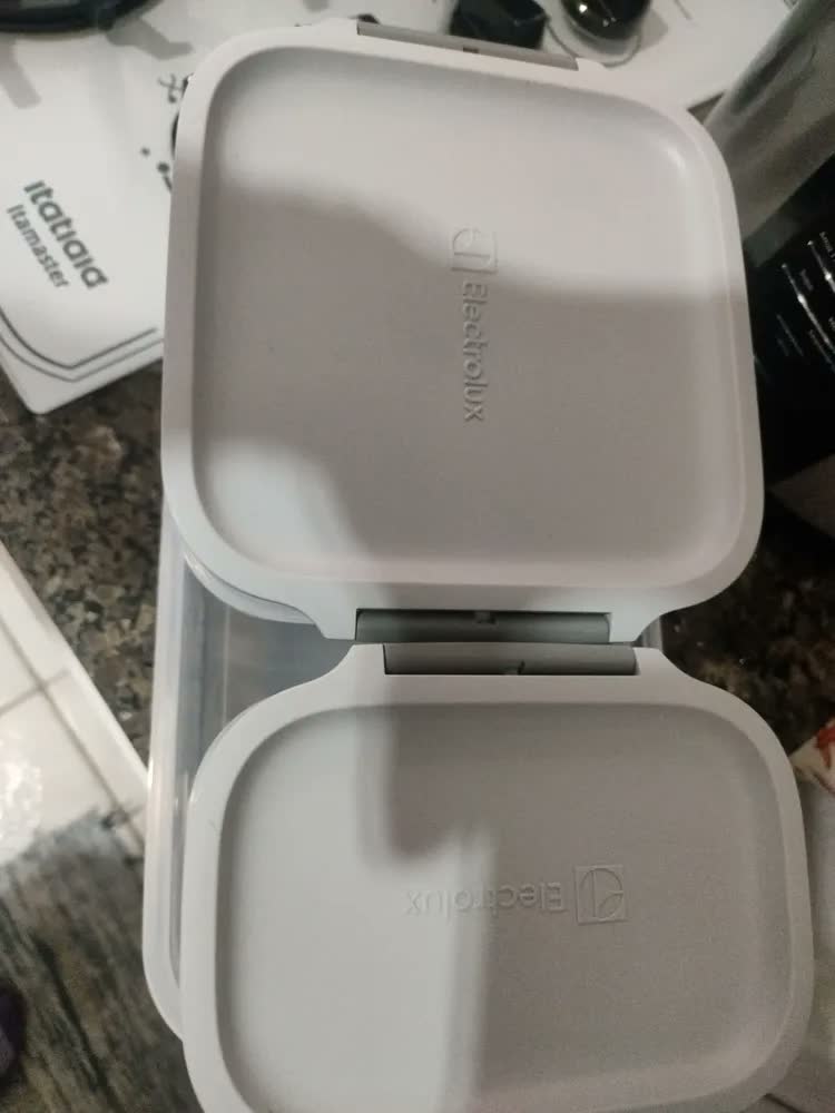 foto de Electrolux Kit 6 Potes Herméticos De Plástico Cinza, 12,4l, Safelock, Empilhável e Modular