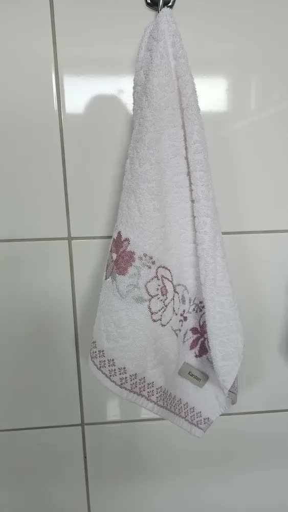 foto de Jogo Banho Karsten Yuna 96% Algodão Barra Floral Macia - Lilás