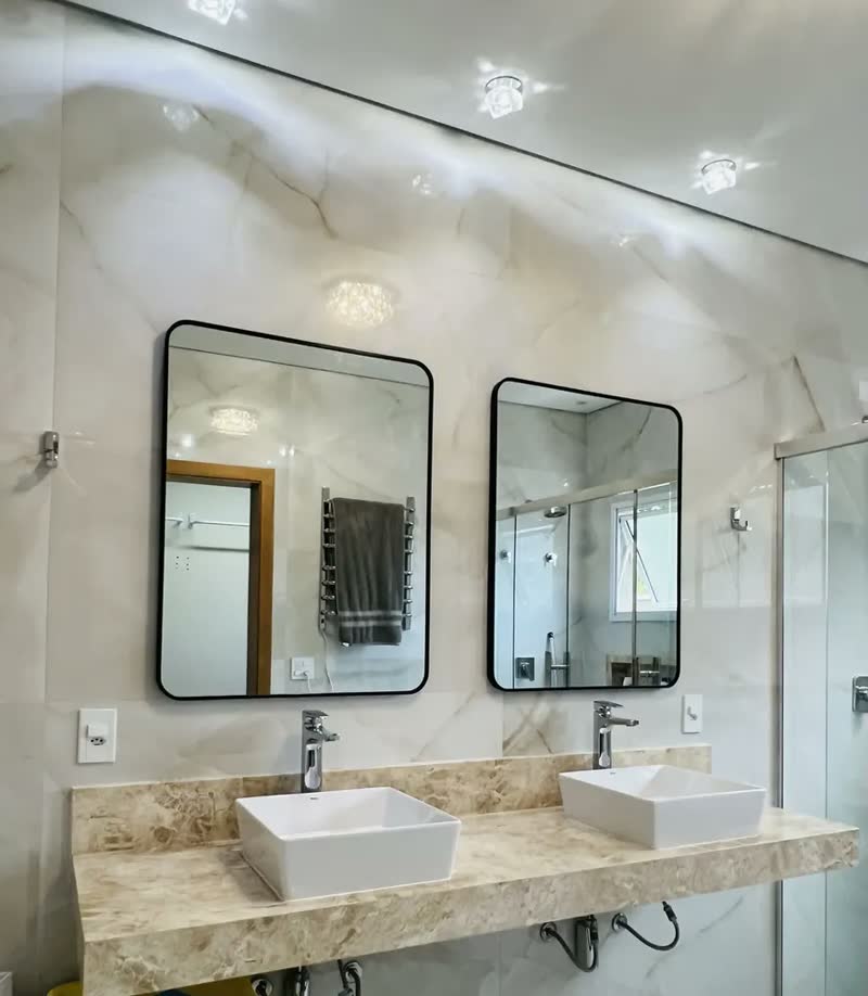 foto de Espelho Retrô Retangular Dourado 90x70cm Luxo Banheiro Parede Moldura Alumínio Decorativo Horizontal Vertical The Mirror Lab