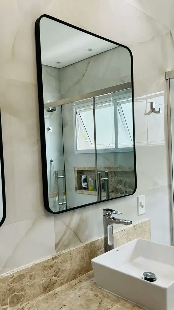 foto de Espelho Retrô Retangular Dourado 90x70cm Luxo Banheiro Parede Moldura Alumínio Decorativo Horizontal Vertical The Mirror Lab