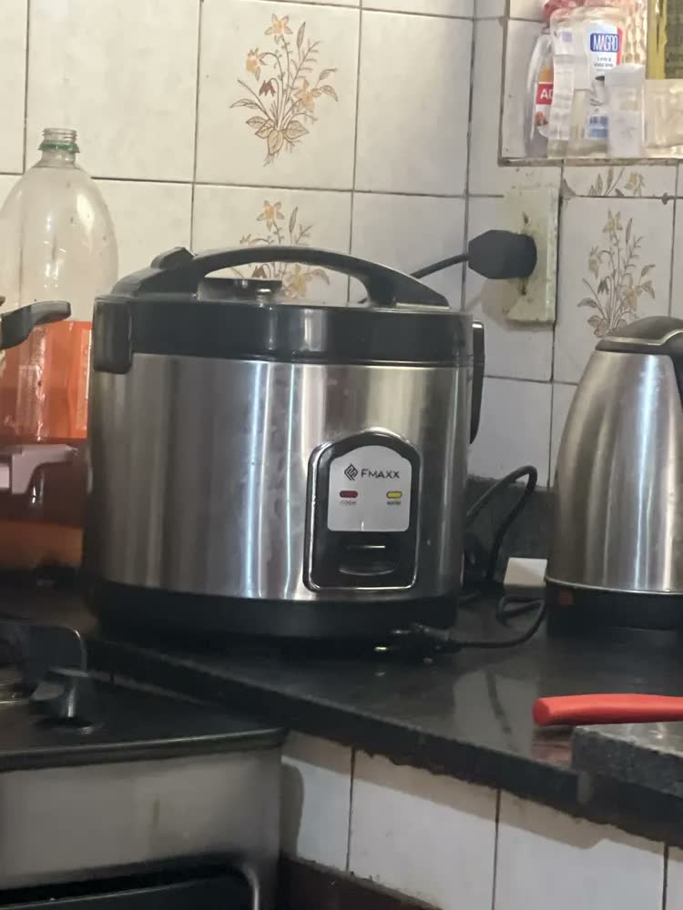 foto de Panela Arroz Eletrica Fmaxx 10 Xicaras 1.8l 700w Prateado 60hz