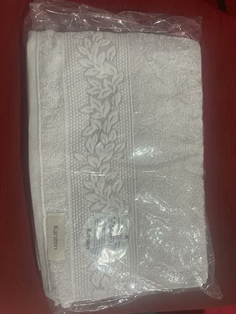 foto de Toalha De Banho Karsten Provence 100% Algodão Barra Jacquard Cor Cinza 80209/8