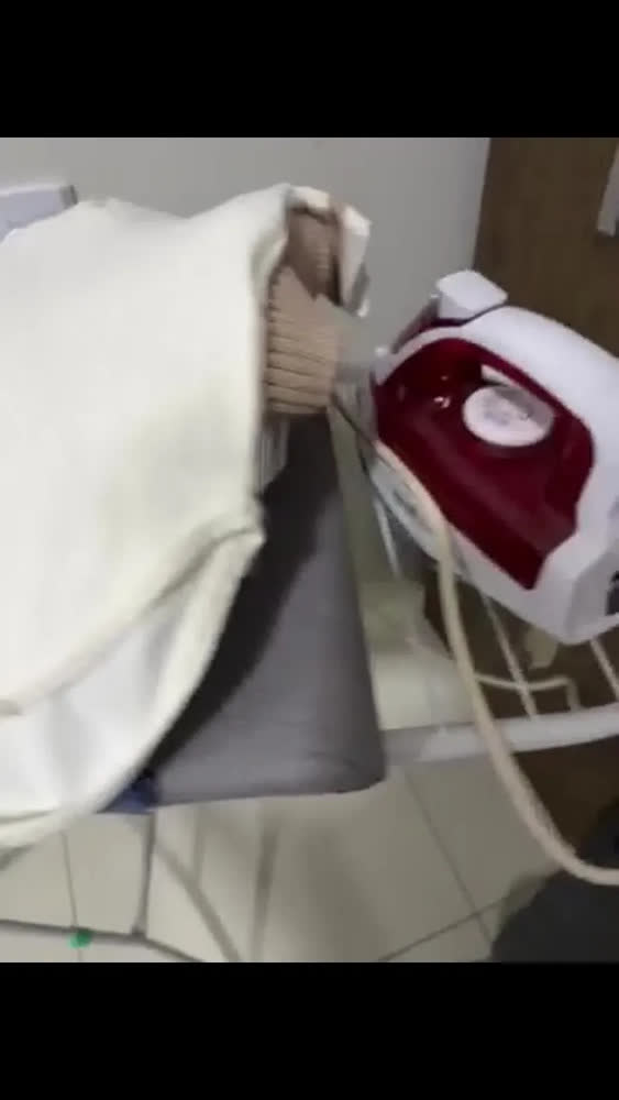 foto de Tabua Passar Roupa Tecido Térmico Com Porta Ferro 03 Níveis Lisa Branco