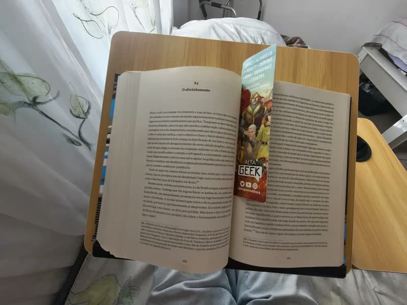 foto de Mesa Suporte Dobrável Para Notebook Cama Sofá Articulada Em Mdf E Aço Com Porta Copos Ajustável Ergonômica