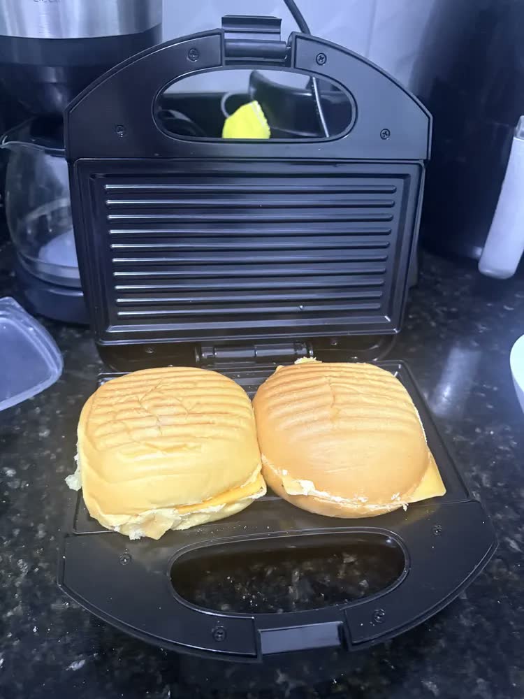 foto de Sanduicheira E Grill Best Time 800w 2 Em 1 Elgin Preto